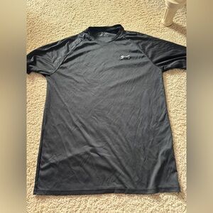 Under Armour Black s/s tee  Medium